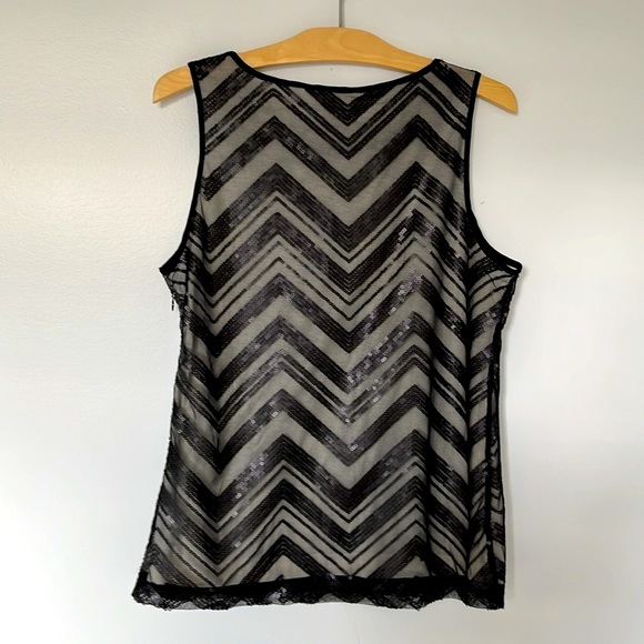 Banana Republic Black sleeveless chevron pattern sequinned top,  size 8P, US - Picture 4 of 6